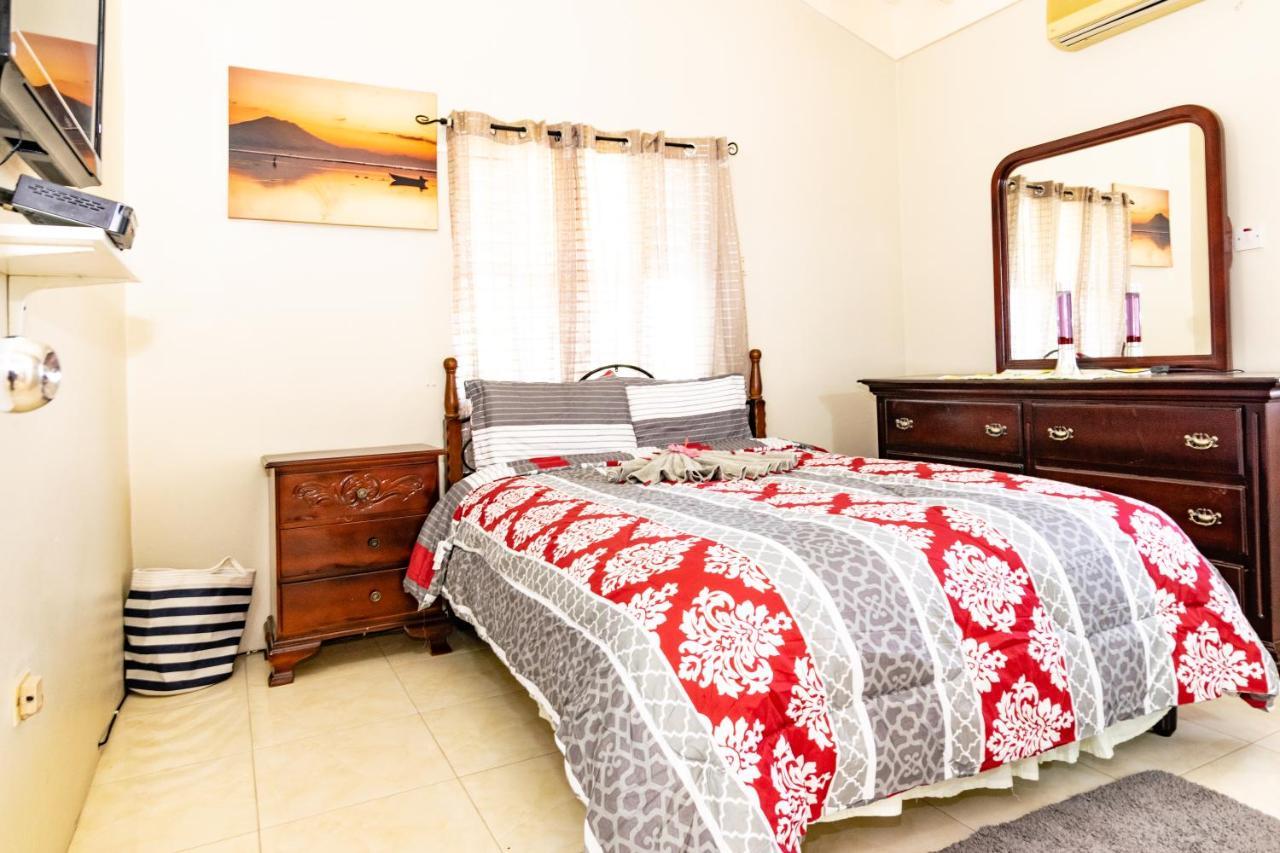 Ocho Rios Emerald 2 Bed 10 Mins Ocho Rios 24Hrs Hot Water Wi Fi Exterior photo