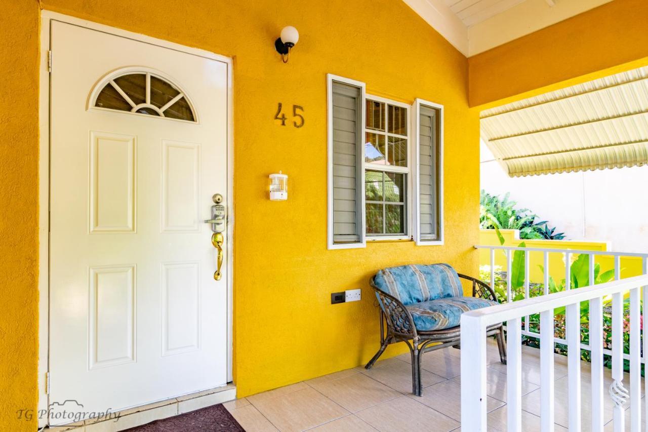 Ocho Rios Emerald 2 Bed 10 Mins Ocho Rios 24Hrs Hot Water Wi Fi Exterior photo